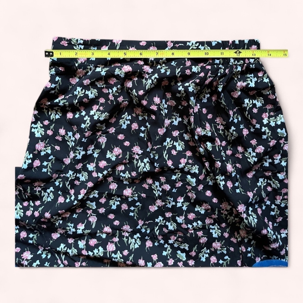 BTFBM Black Floral Ruffle Side Slit Elastic Waist Midi Skirt Size S Gently Used - Picture 3 of 5